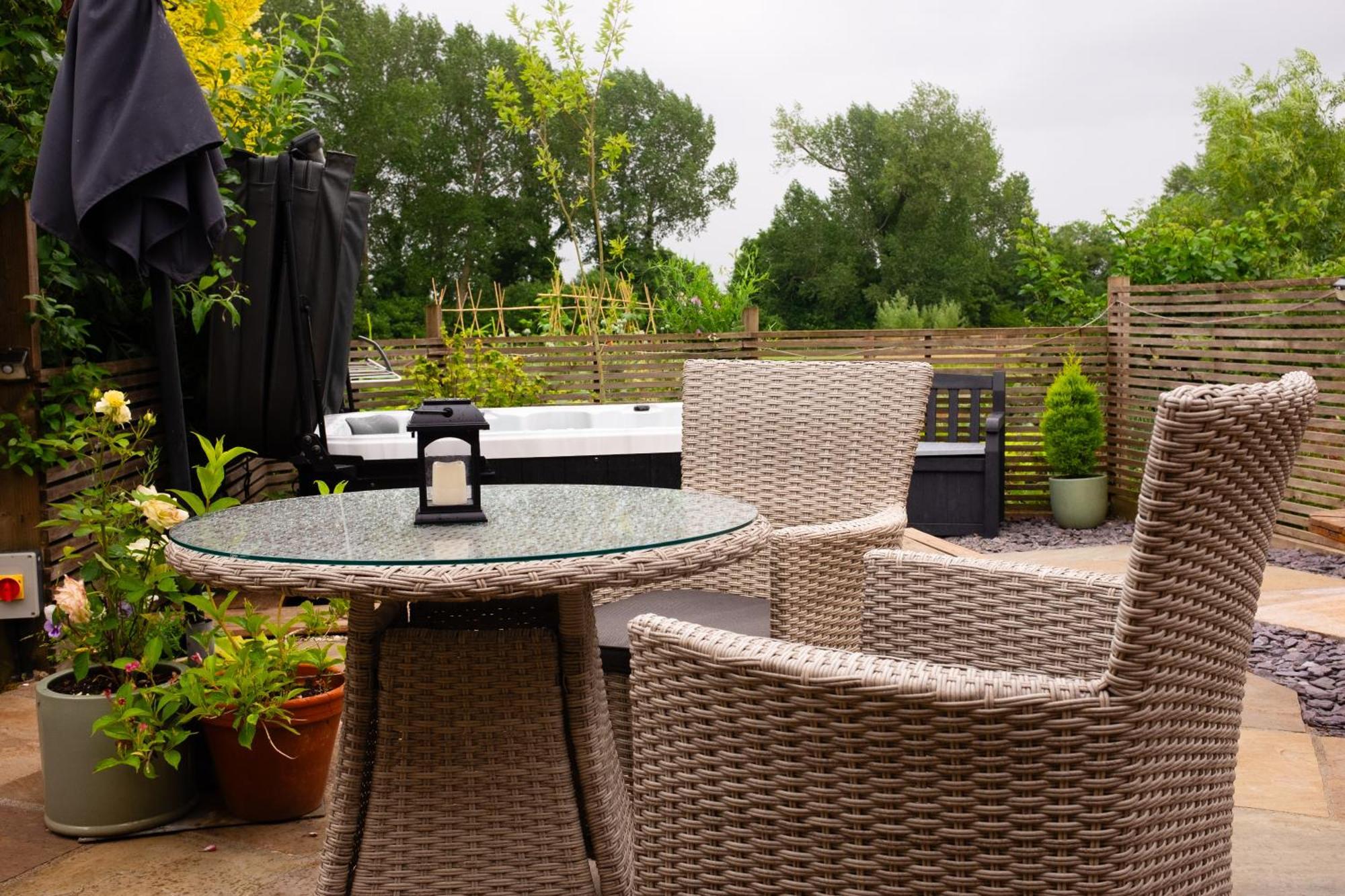 Villa Moors Wood Relaxing ,Tranquil Retreat With Hot Tub Chippenham  Exterior foto